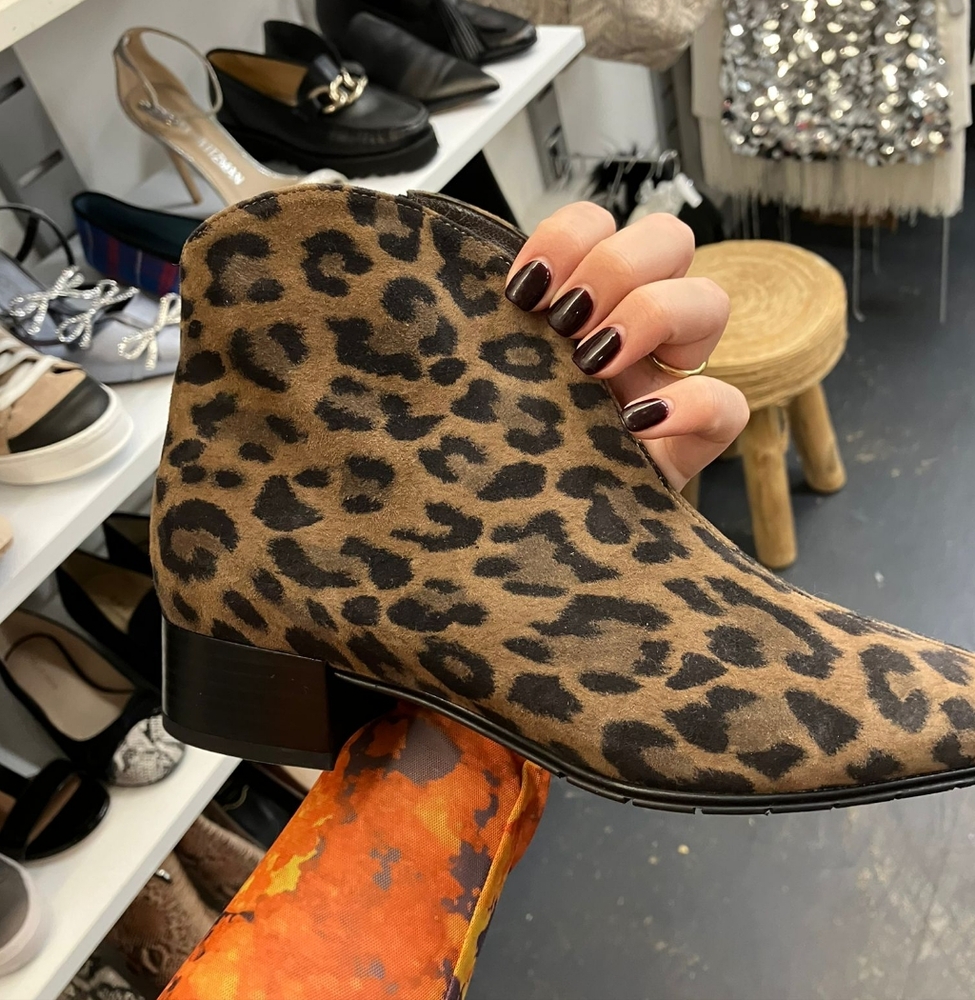 Sz 35.5 NIB $330 Brunate booties